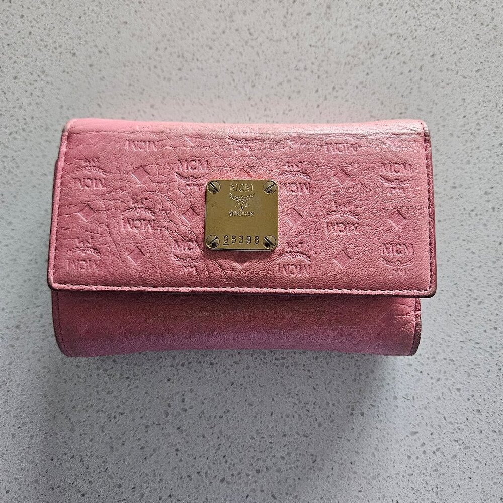 MCM Classic Wallet (Pink)